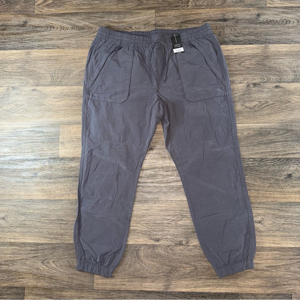 No Boundaries Gray Cargo Pants with Tapered Legs